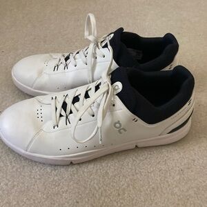 On Cloud men’s 10.5 Feder leather